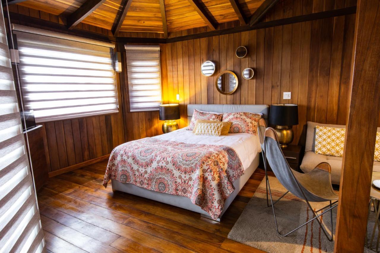 Lucero Golf And Country Club Tree Houses โบเกเต ภายนอก รูปภาพ
