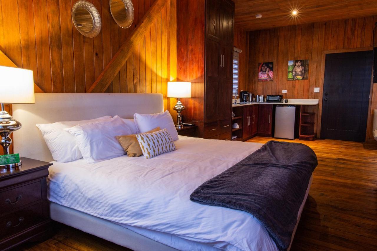 Lucero Golf And Country Club Tree Houses โบเกเต ภายนอก รูปภาพ