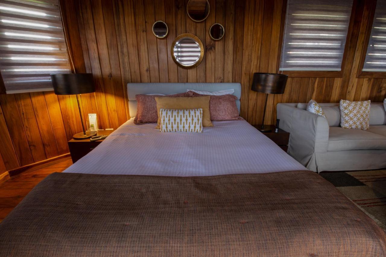Lucero Golf And Country Club Tree Houses โบเกเต ภายนอก รูปภาพ