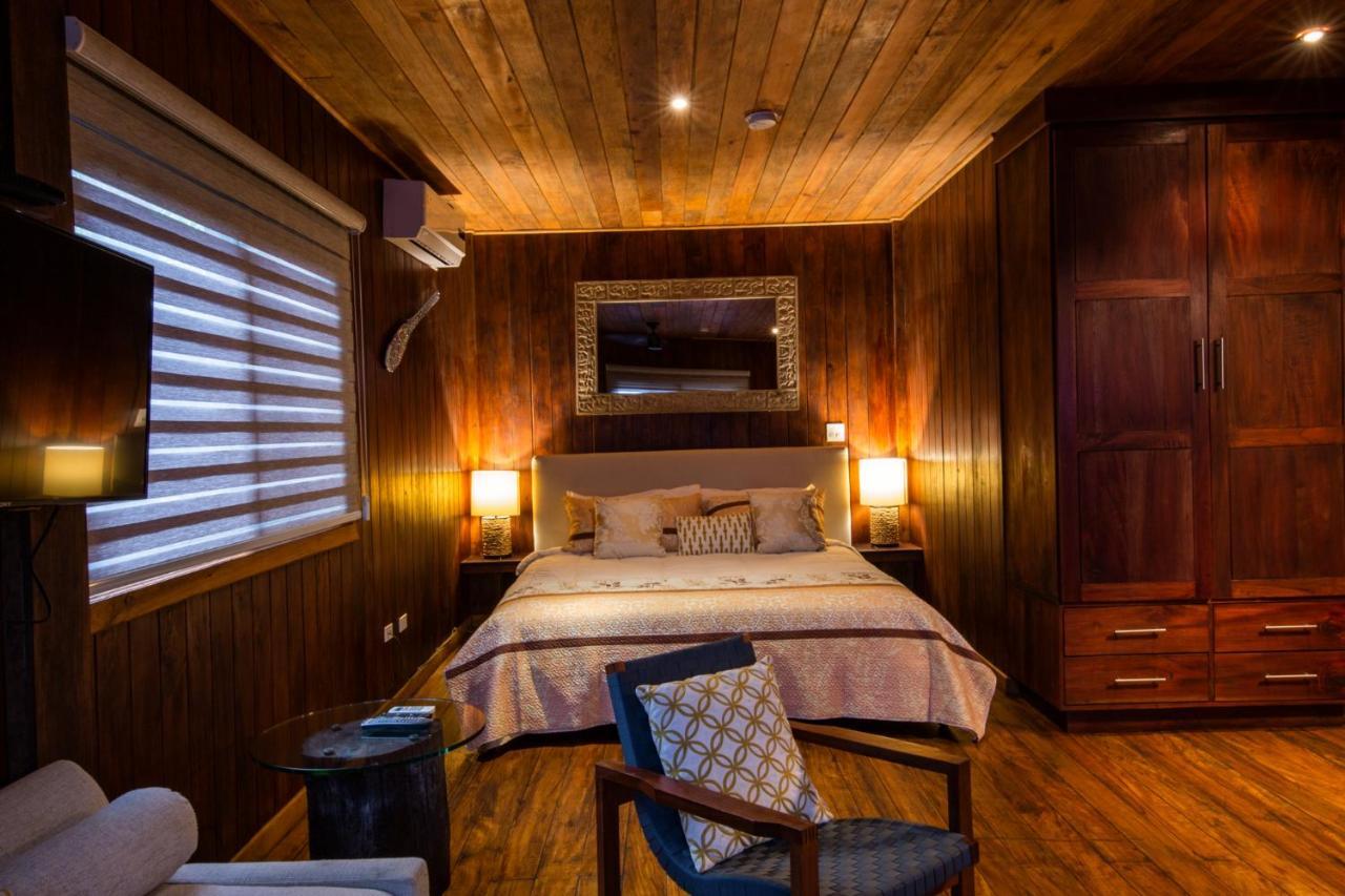 Lucero Golf And Country Club Tree Houses โบเกเต ภายนอก รูปภาพ