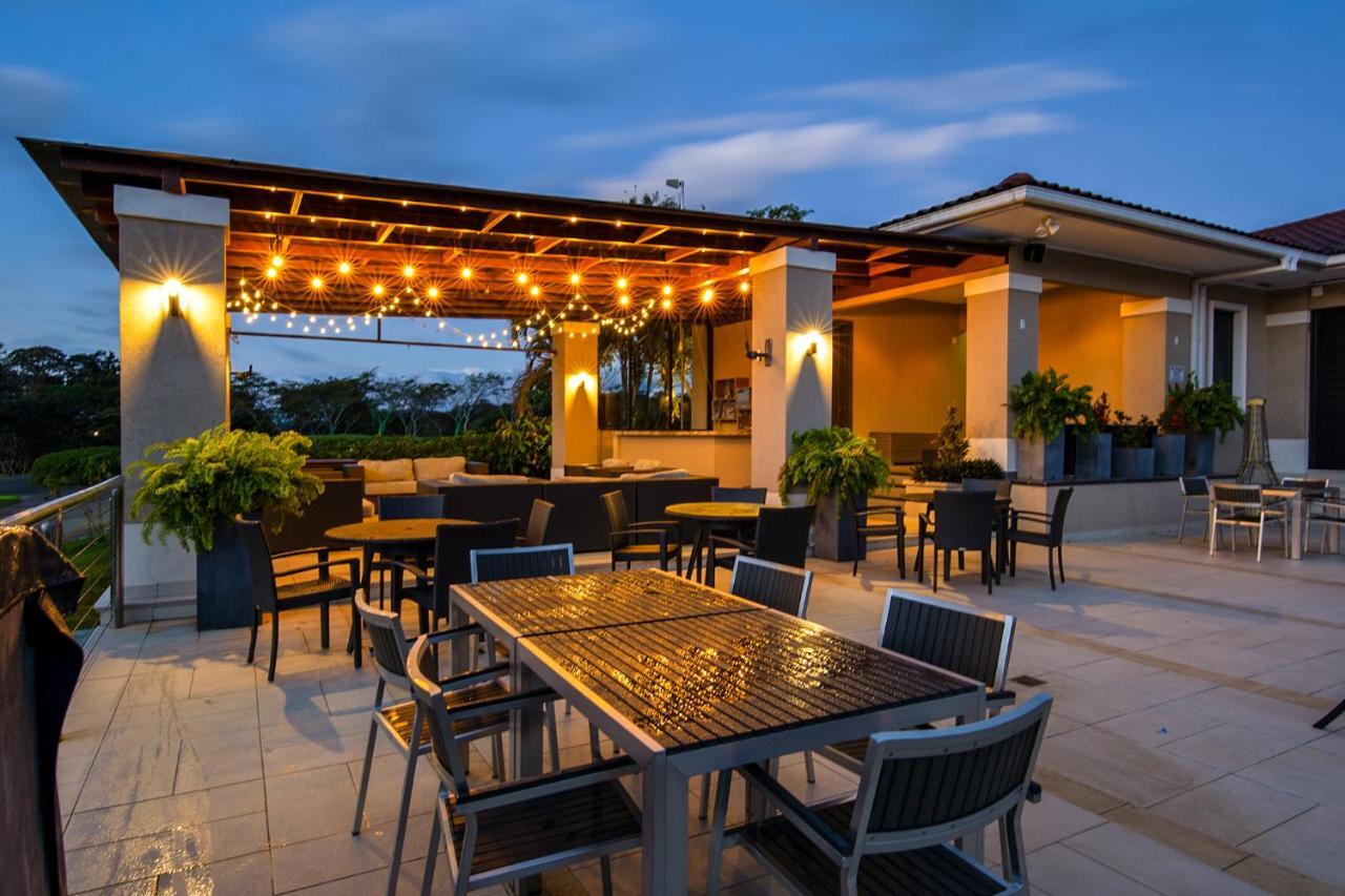 Lucero Golf And Country Club Tree Houses โบเกเต ภายนอก รูปภาพ